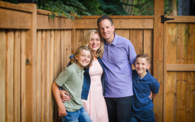 10 Great Reasons to Create Your Family Portraits at Home!